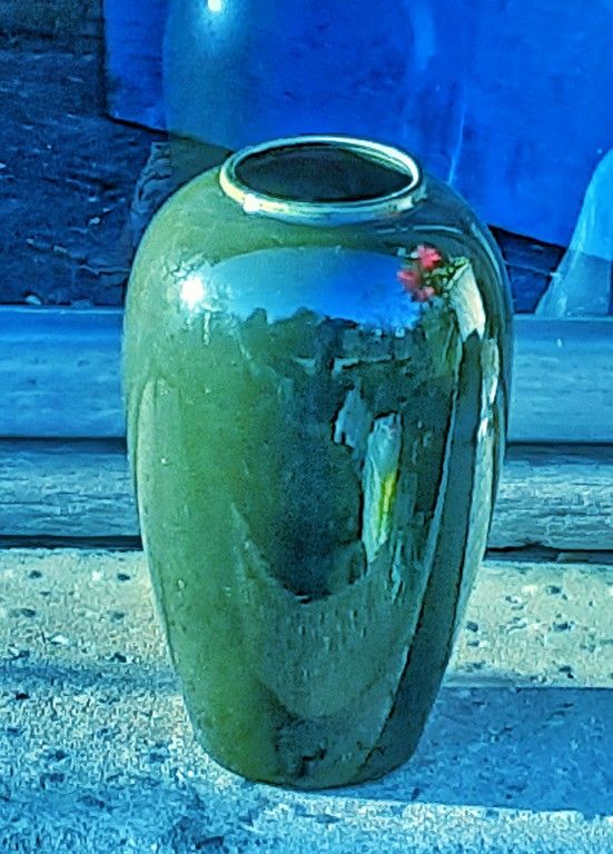 Huge MCM royal haeger dk olive green 13" high art pottery ceramic vase w tag 1998 !   Perfect condition !   Huge ! 