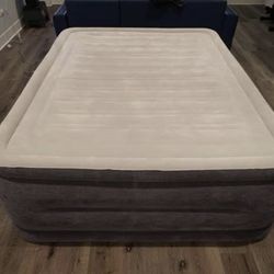 Intex Air Mattress Queen with internal air pump