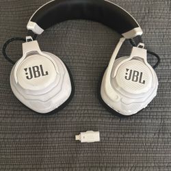 JBL Quantum 910