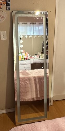 full-length floor mirror,