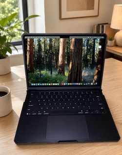 Apple MacBook Air M4 (2025) – 16GB RAM / 256GB SSD