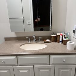 Bathroom Vanity w/sink and faucet