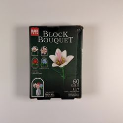 Brand New LEGO Block Bouquet White Pink Lily Unopened In Box