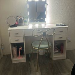 Makeup Vanity