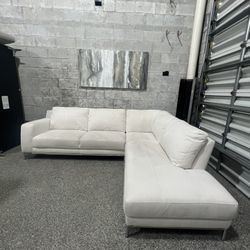 White Microfiber Sectional (Delivery Available)