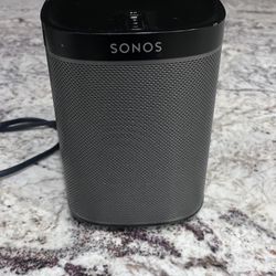Sonos Play 1 Wireless Speaker - In Good Condition 