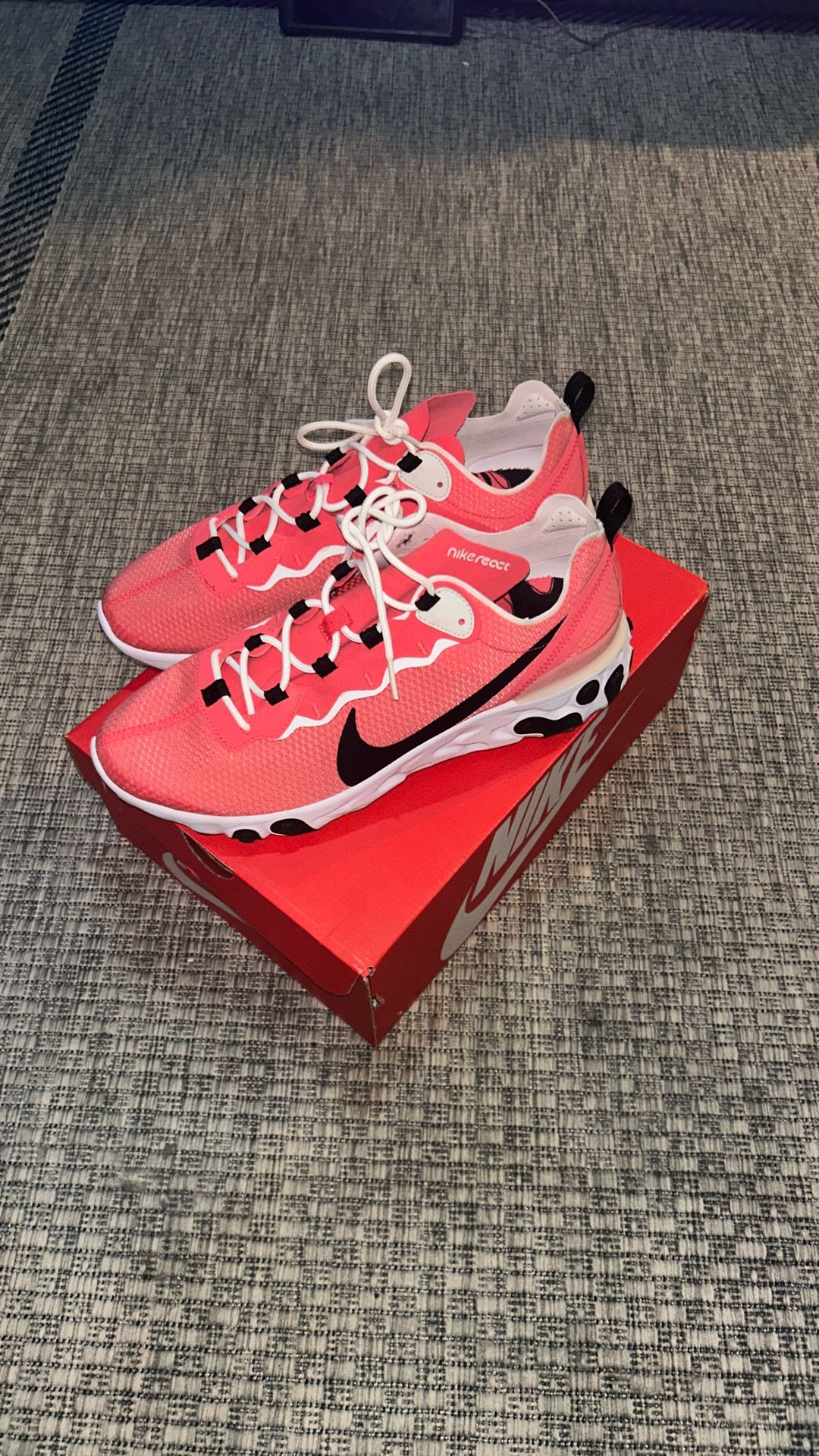 Nike React Element 55 SE