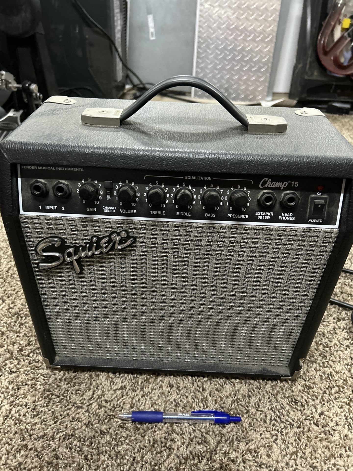 Fender Squier guitar amp