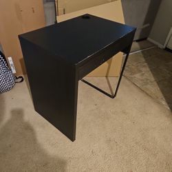 Small Computer Desk / Study Desk – Black
