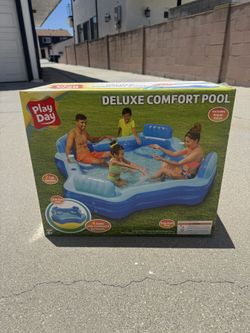 Deluxe Comfort Pool - New