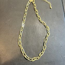 Link chain gold tone