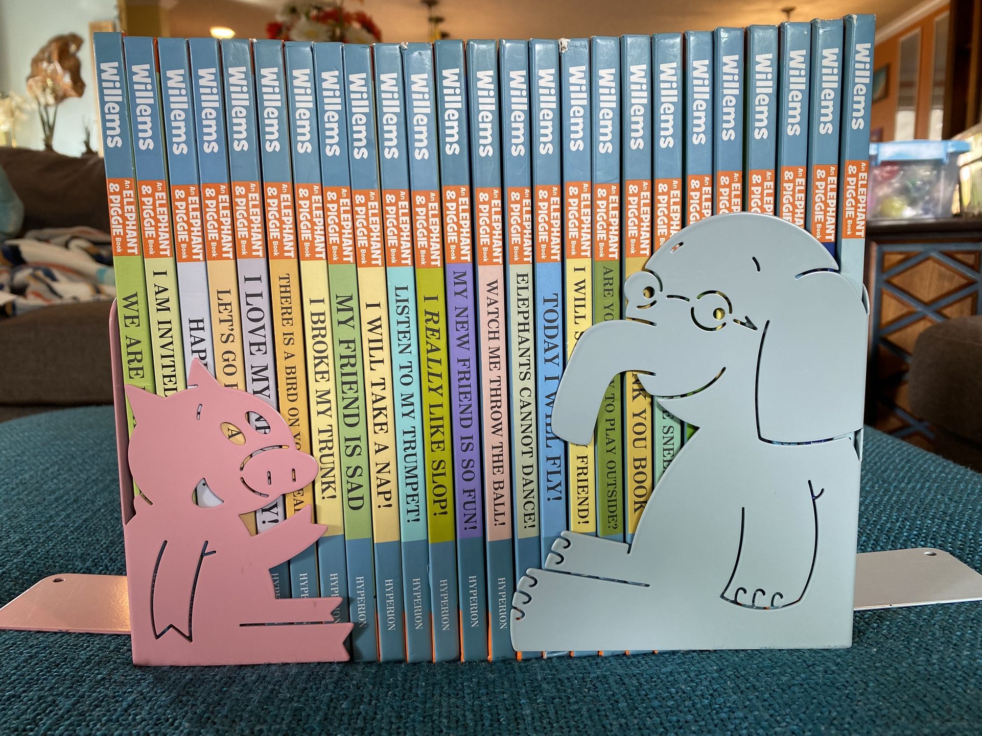 Elephant and Piggie Full Set 25 Books With Bookends