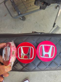 Honda 64mm center caps