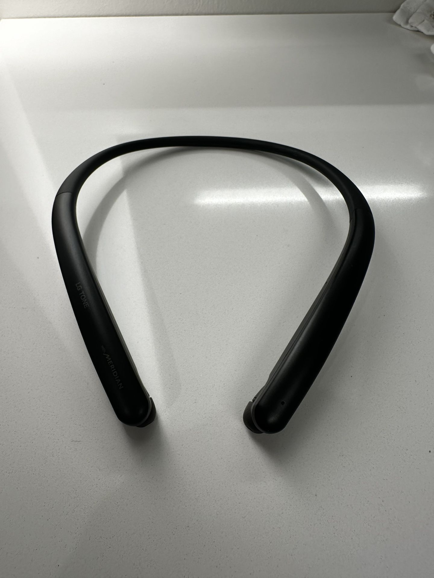 LG Tone Style HBS-SL5 Bluetooth Wireless Stereo Neckband Earbuds - Black