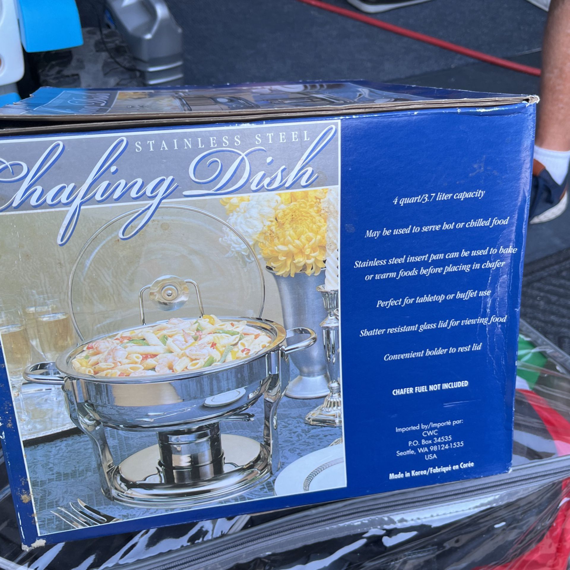 Chafing Dish New In Box W Everything  4 Quart