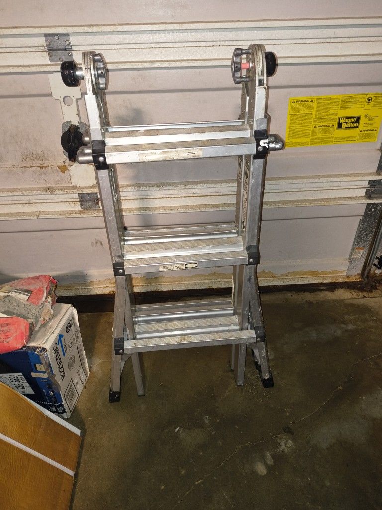 Used GORILLA LADDER Multi-Position  375lb Load 13ft Reach AL-13 MODEL