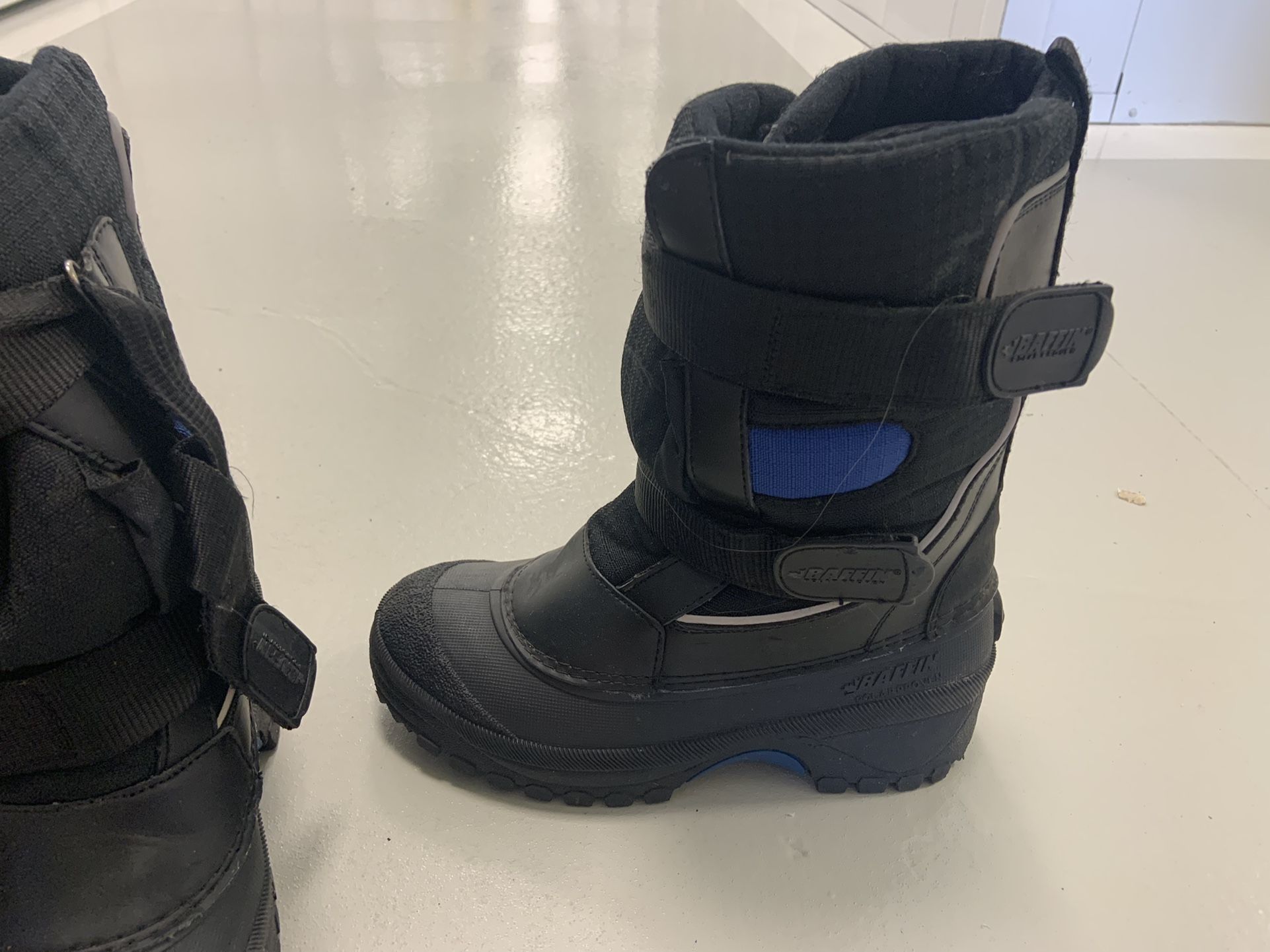 Baffin Snow boots for boys, size 6