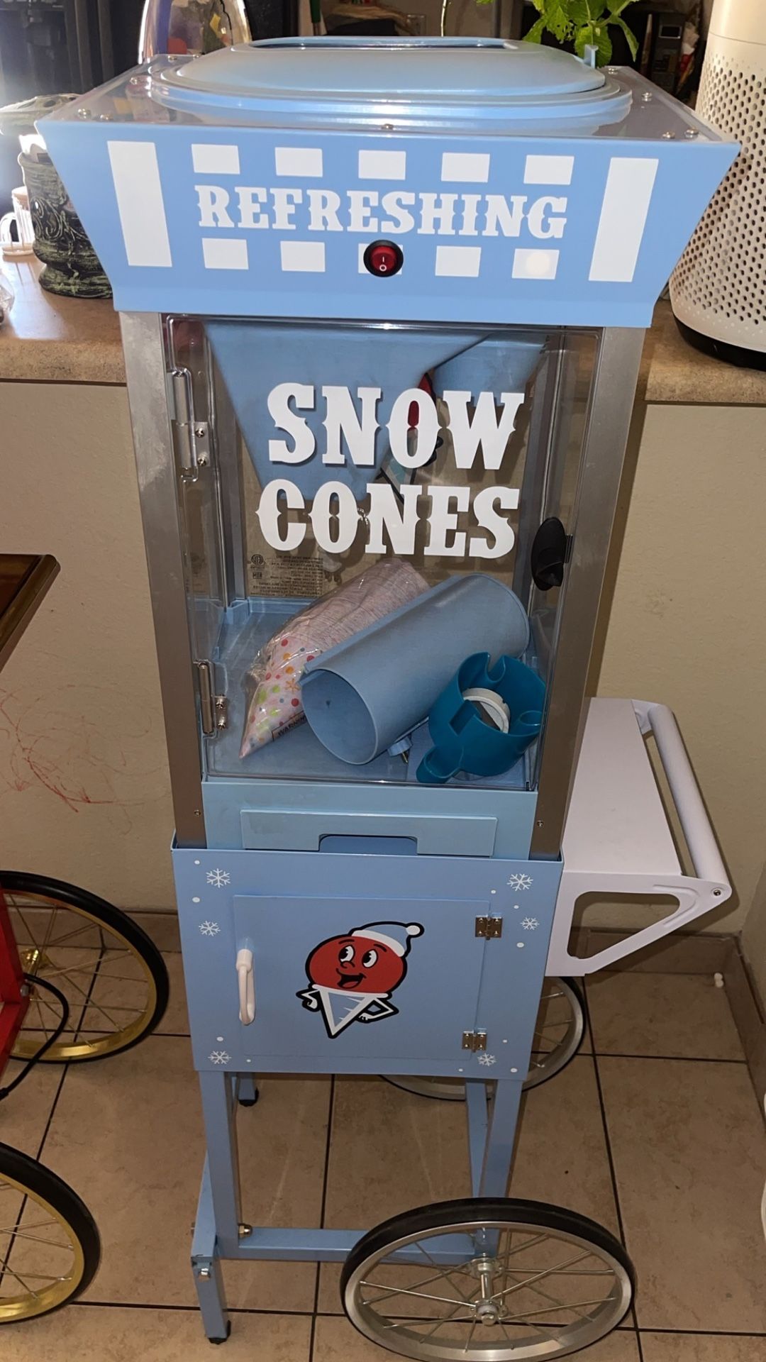 Snow Cone Machine On Wheels