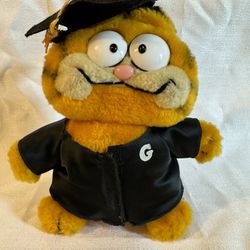 Garfield stuffy plush graduation #31-0299 DAKIN CAP GOWN