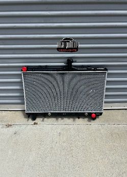 Chevy Camaro 2012. 2015 radiator.
