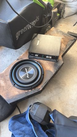 Ram 1500 subwoofer and amp