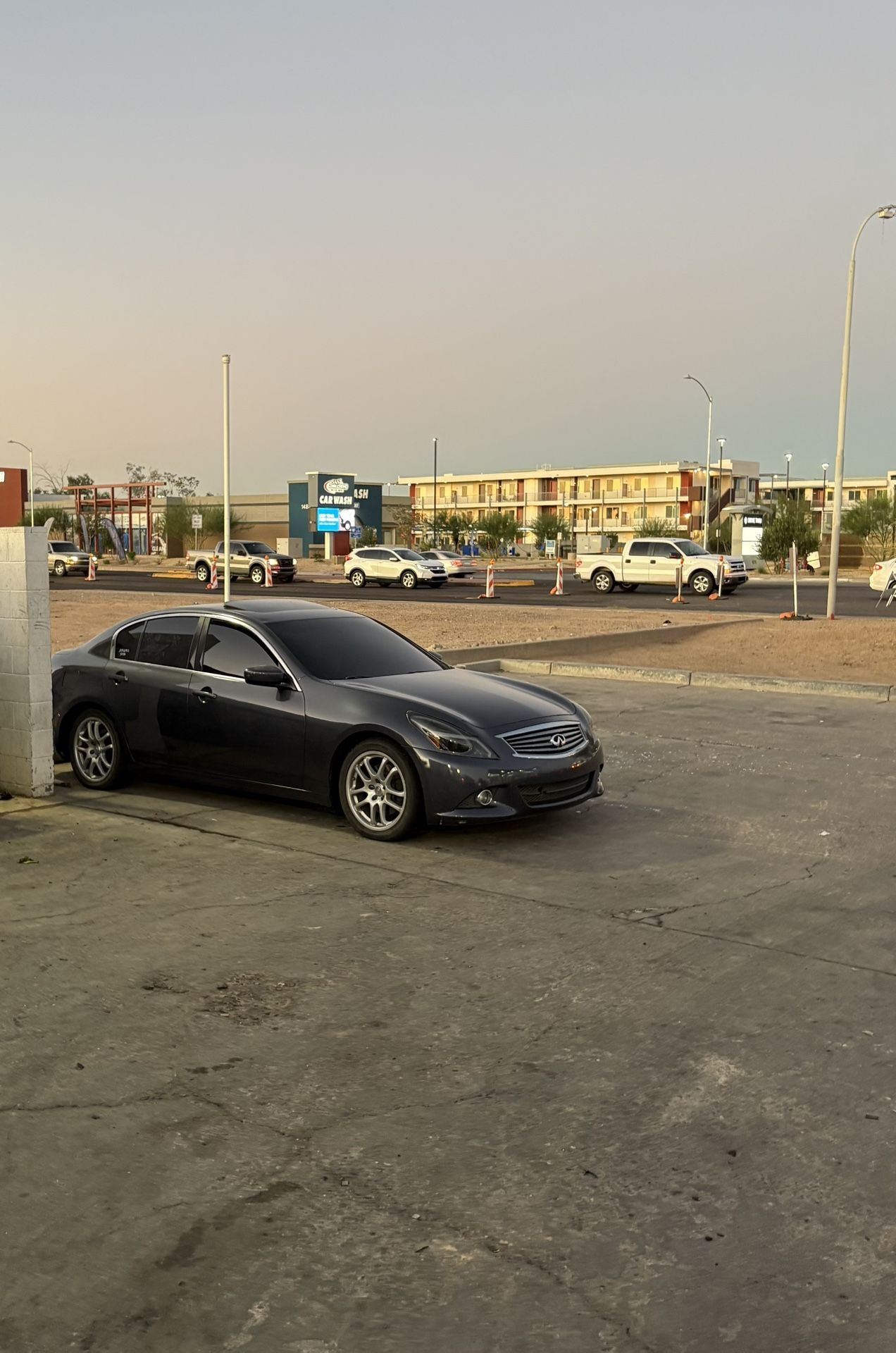 2012 Infiniti G37