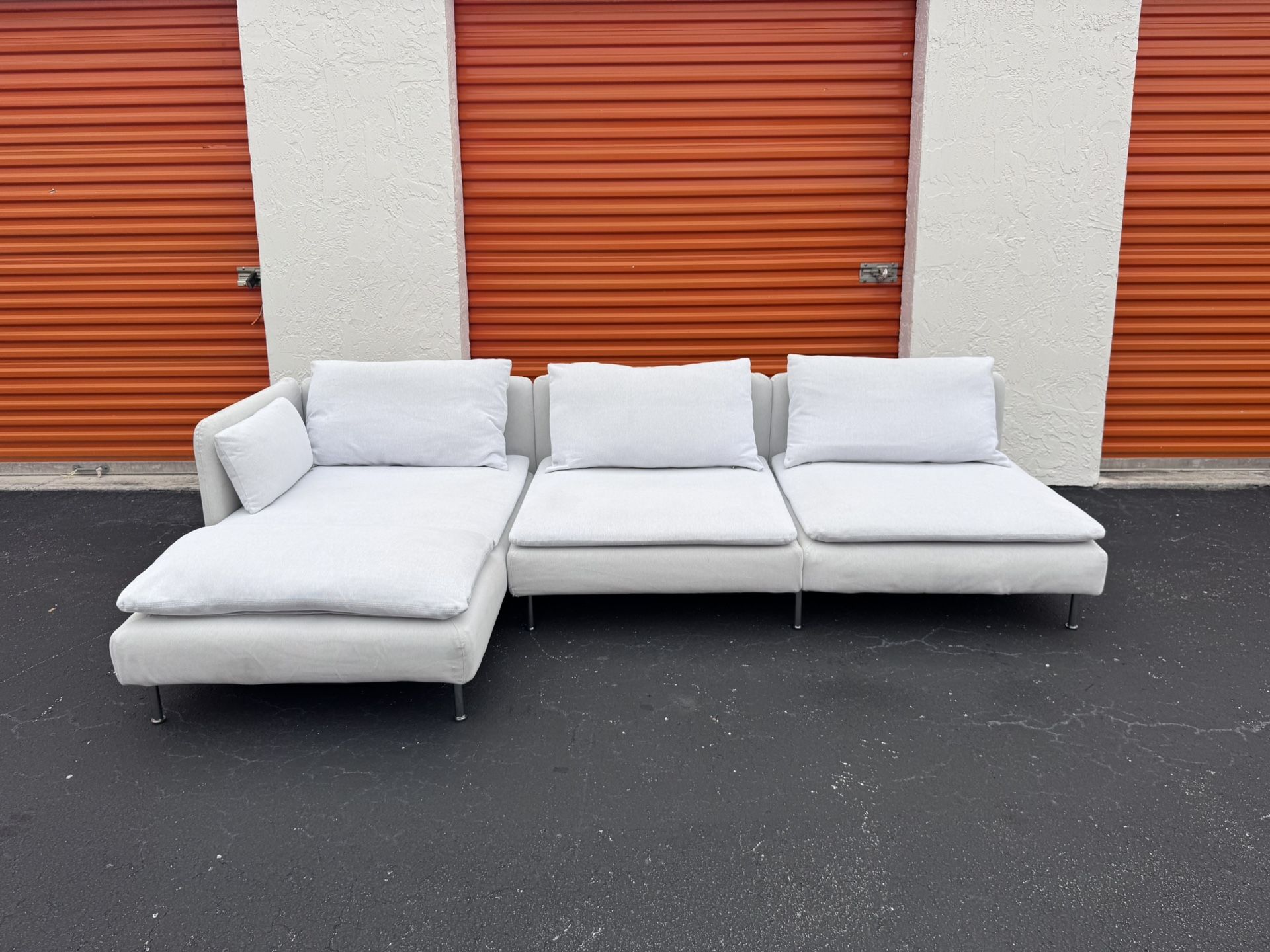 Modern Sectional White Chaise Sofa 🚚Free Delivery