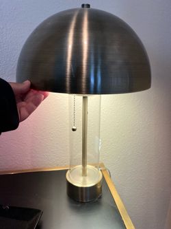 Table lamp