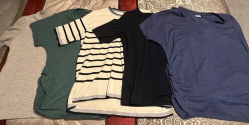Set of 5 women’s size XL shirts, new and excellent condition