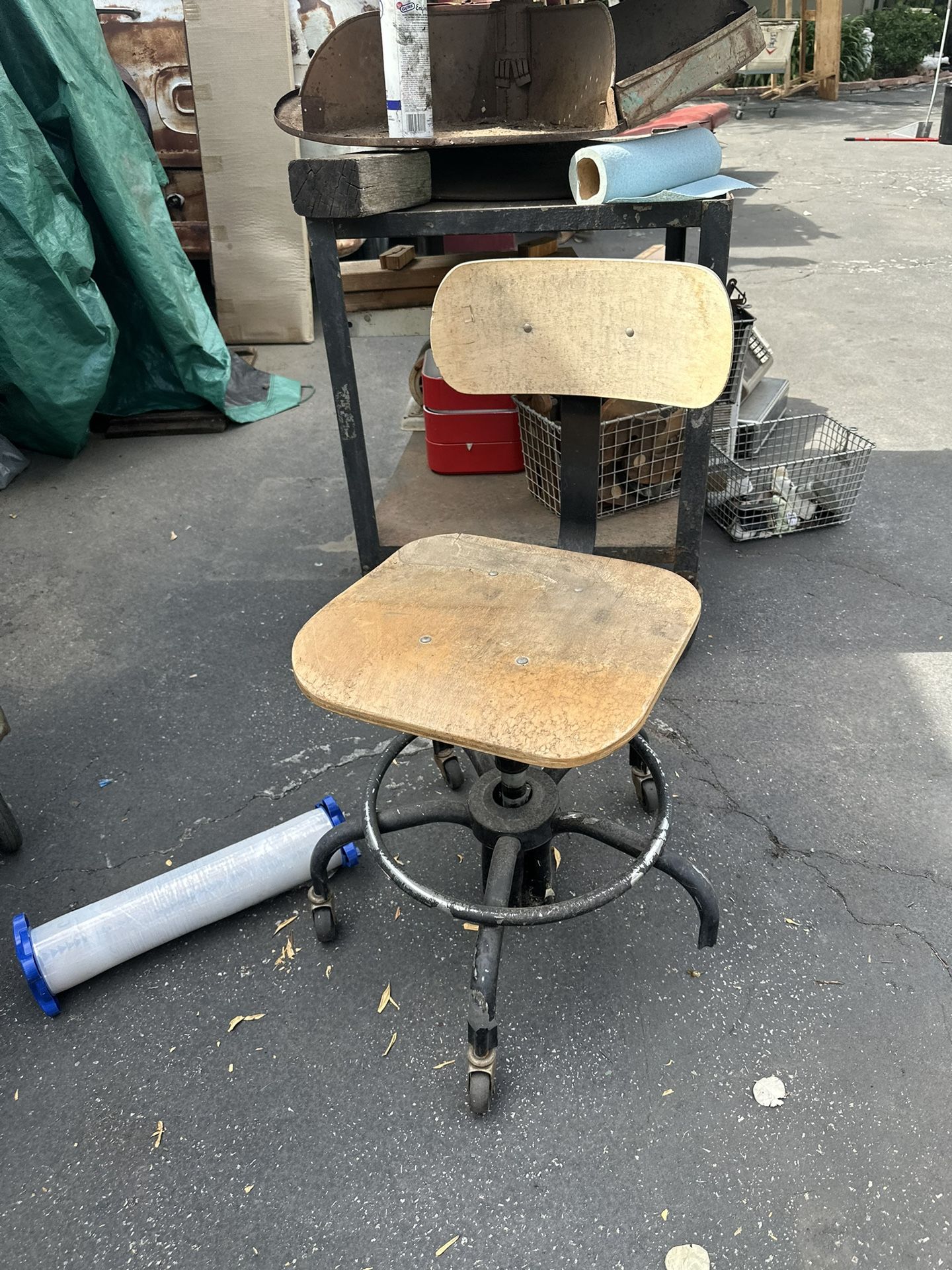 PRICED TO SELL - Nice Vintage Chair AS IS