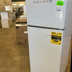 Galanz GLR12TWEEFR 12 cu. ft. Retro Frost Free Top Freezer Refrigerator