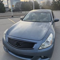 2010 Infiniti G37