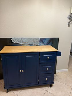 Kitchen island