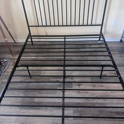 Black Metal Bed Frame - Queen Size