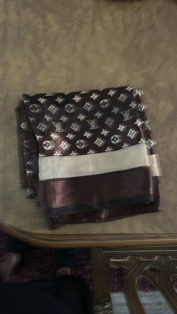 Louis Vuitton Scarf 
