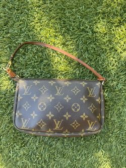 Authentic Vintage Pochette 