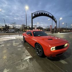 2019 Dodge Challenger Sxt