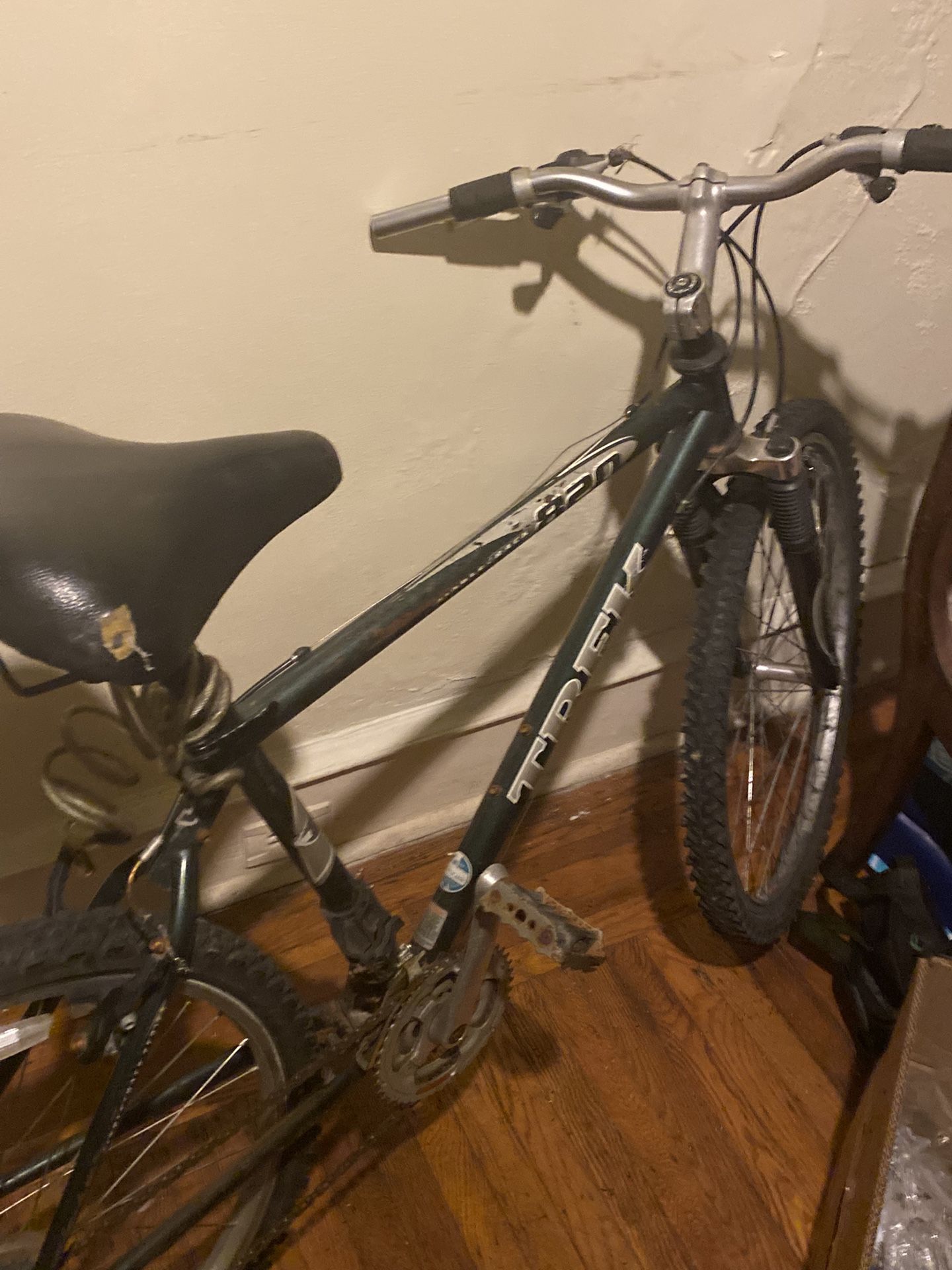 Trek 820 cruiser Bike