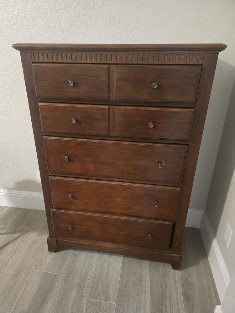 Five Drawer Dresser