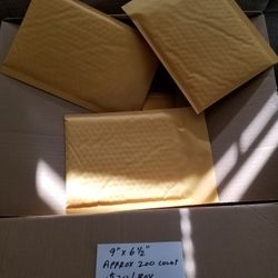 Padded 9"x 6" mailing envelopes