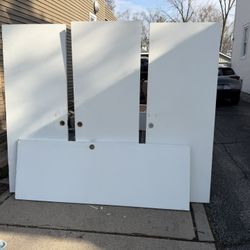 4 Hollow Core Interior Bderoom or Closet doors, 3 are 30by 79.5, one is 28 by 79.5, $10 each