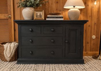 BONAVITA refinished dresser/sideboard