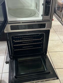 Frigidaire Gallery Oven & Microwave- Excellent Condition