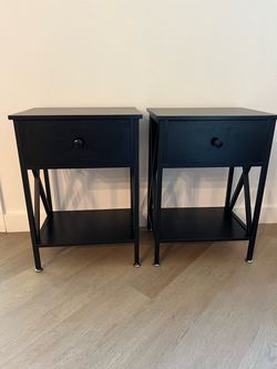 Night stands / End Tables