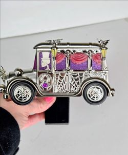 Bath & Body Works Halloween Hearse Wallflowers Fragrance Plugin Roses Gothic