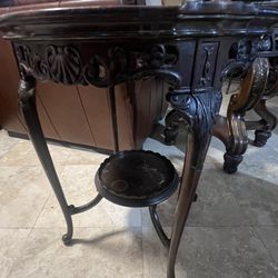 Antique Round Table