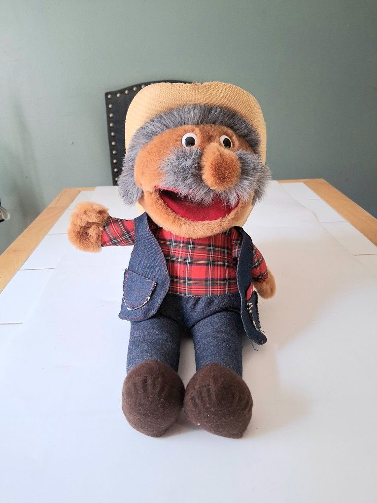 90s Nashville Now tv show Shotgun Red Puppet Character Vintage Stuffed Western Doll Toy. 