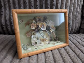 Vintage Bessie Pedersen shell shadow box