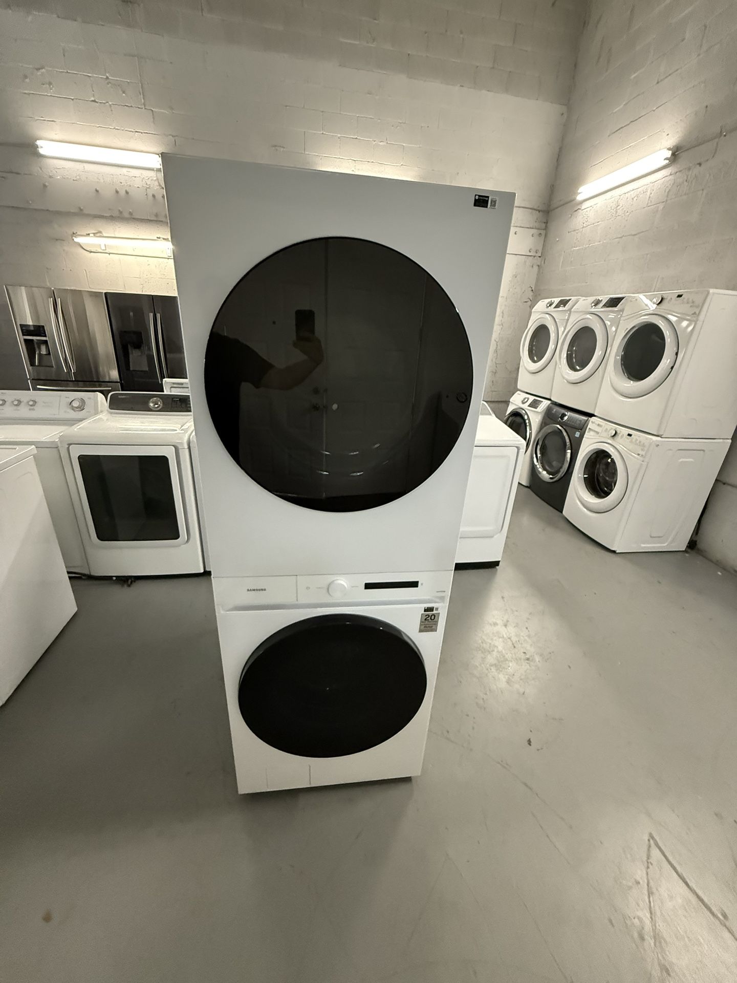 Samsung Washer and Dryer Set Stackable “27 ( Lavadora Y Secadora (