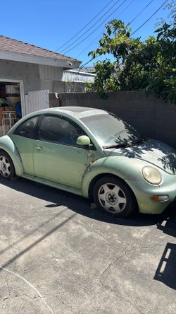 Volkswagen bettle For Parts  no pink slip